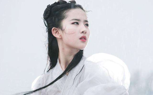 6位娱乐圈的“半截美人”，看脸绝美，但腿粗、虎背熊腰是硬伤（半截美女出世打一蔬菜名）-第20张图片-九妖电影