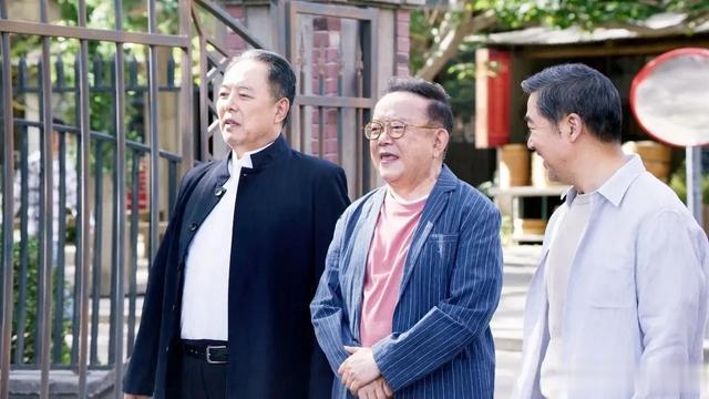 观众吐槽《老家伙》呼吁停播，“真富豪”演“假穷人”不伦不类！-第20张图片-九妖电影