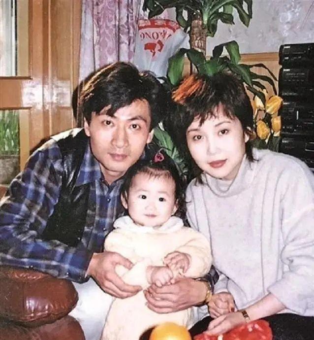 出道36年平平无奇，老婆却靠一首歌红了35年，如今成春晚常客（出道33年哑巴）-第7张图片-九妖电影