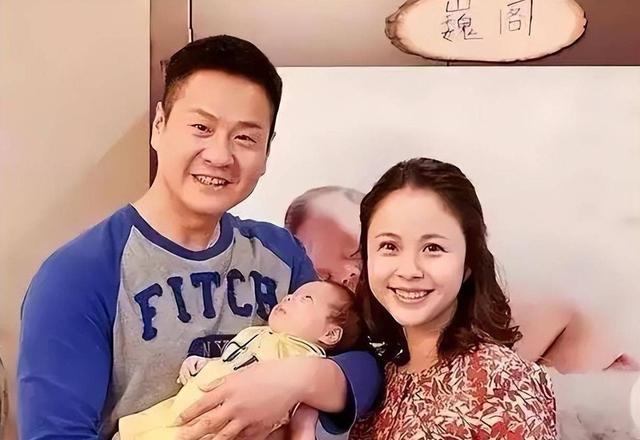 演员连奕名：成名后与妻子离婚，二婚娶杨若兮，前妻红了他落寞了-第26张图片-九妖电影