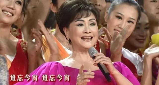 第一届春晚有多牛？不彩排无台本，演员即兴表演，国宝喝茅台-第23张图片-九妖电影