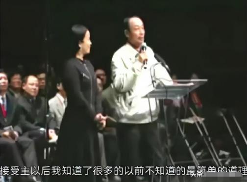 30年后吕丽萍原形毕露，才明白张丰毅坚持离婚，是多么正确的选择-第19张图片-九妖电影