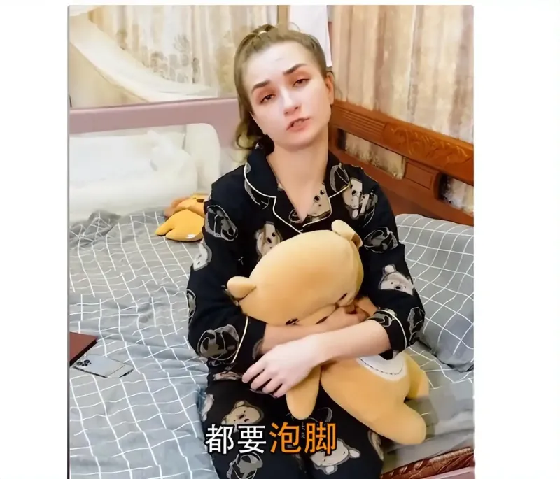 意大利超模伯妮：放弃事业嫁中国小伙，与婆婆斗智斗勇成千万网红-第27张图片-九妖电影