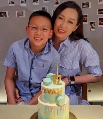 姚莹莹的艰辛人生：未婚生子与TVB五美的命运对比-第1张图片-九妖电影