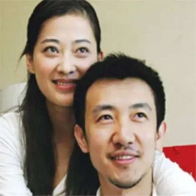 鄢颇与梅婷：闪婚背后的情感蜕变与人生选择-第1张图片-九妖电影